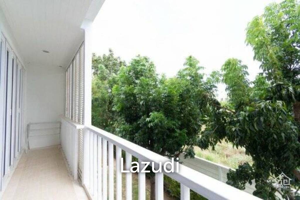 picture MALIBU : Great value Luxury 1 bed corner unit condo - 26/45