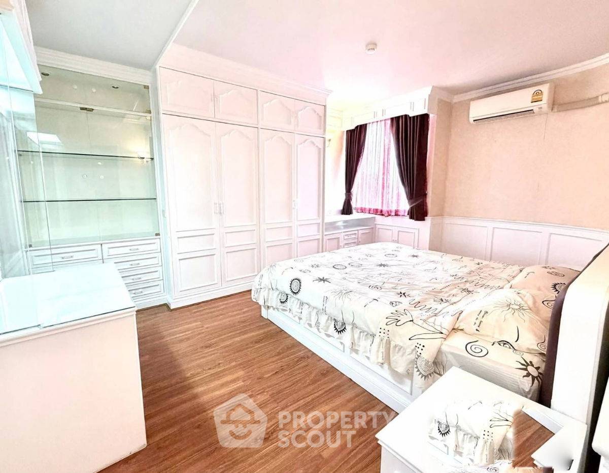 picture 2-BR Condo at Las Colinas near BTS Asok (ID 2729003) - 2/11