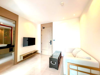 Condos for sale : The Riviera Ocean Drive Pattaya for Sale 1Bedroom New Room