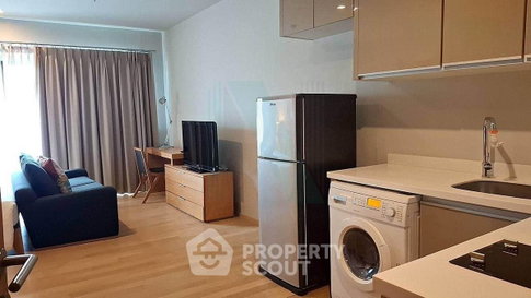 Studio Condo at Noble Refine Prompong near BTS Phrom Phong (ID 2791510)