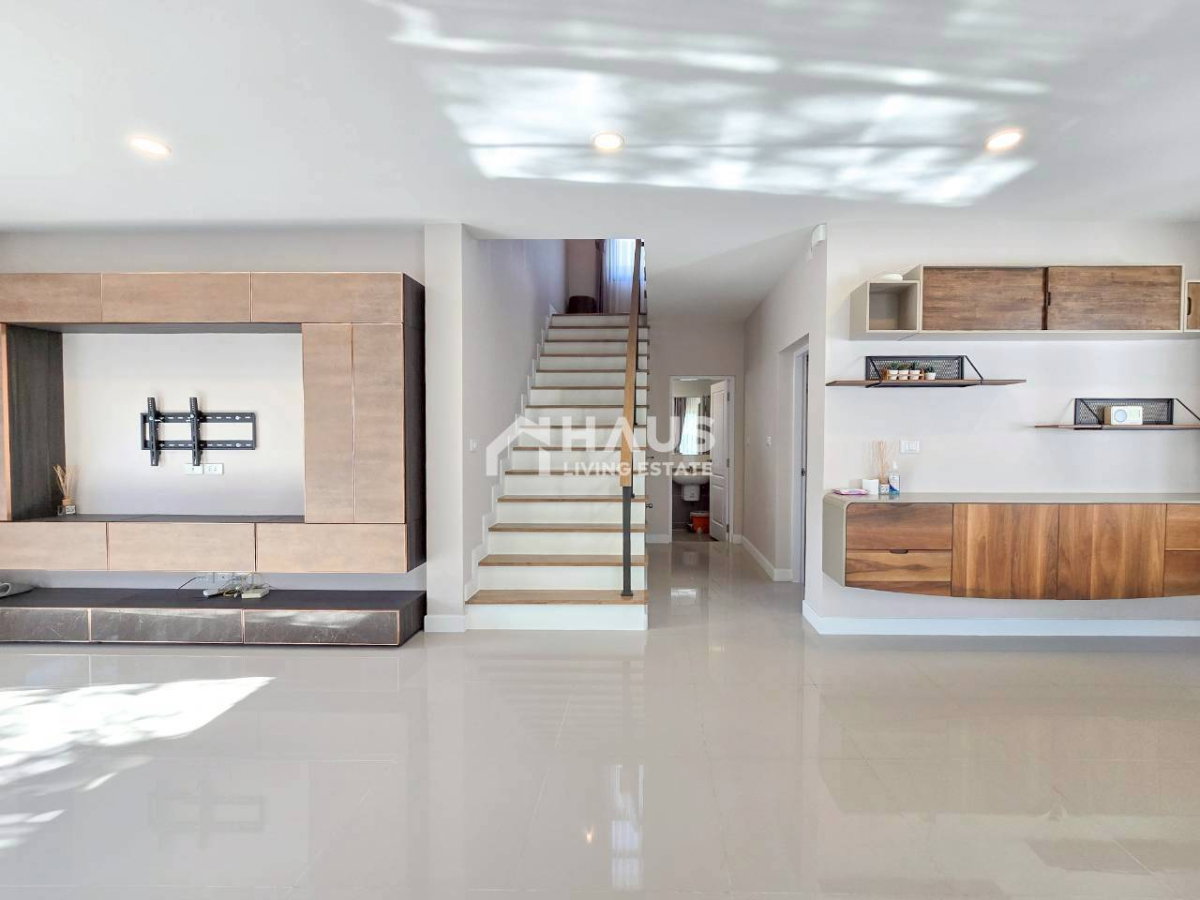 picture Centro Maha Chesadabodindranusorn Bridge 2 / 3 Bedrooms #HRM5050 - 8/20