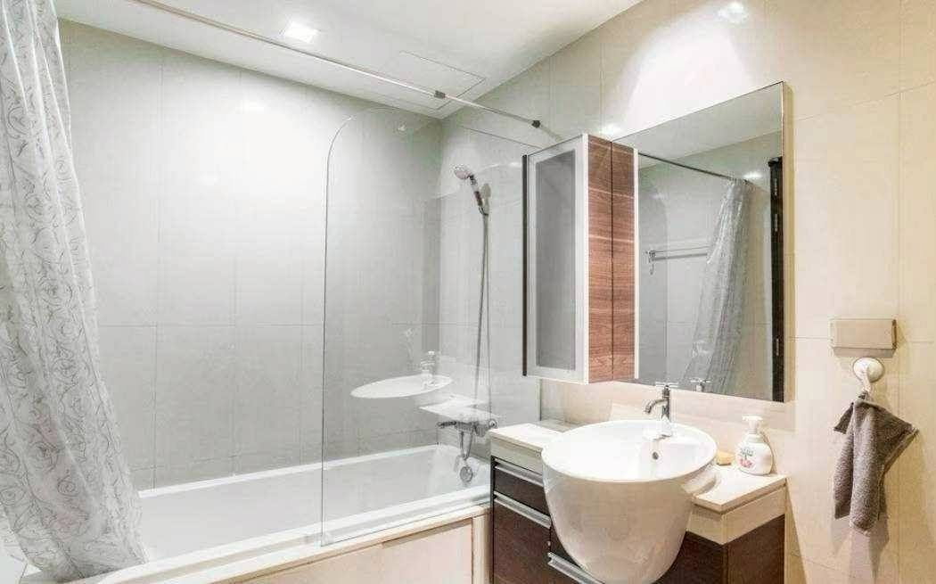 picture Condo for RENT : Skywalk Residence 𝐒𝐢𝐳𝐞 : 54 sqm. 1 Bed /1 Bath (Bathtub) / Corner Room/ City view 𝐅𝐥𝐨𝐨𝐫 : 21st - 14/14
