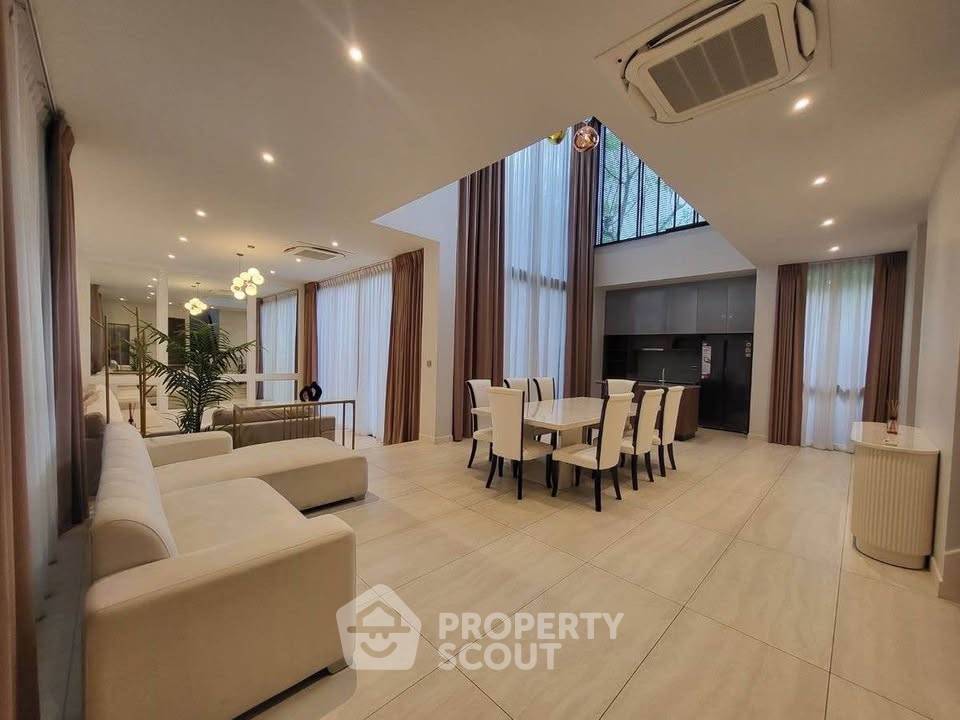รูป บ้าน 4-ห้องนอน ที่ บูก้าน กรุงเทพกรีฑา ใน หัวหมาก (ID 3004782) - รูปที่ 10/12