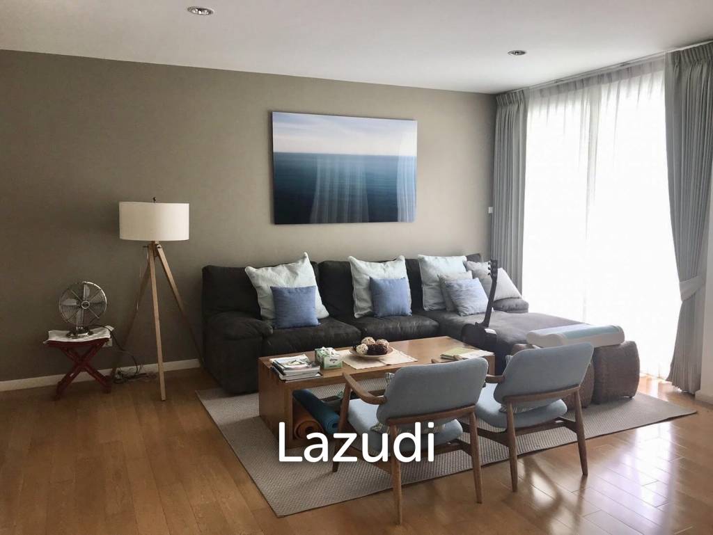 picture 2 Bedroom Pool View : Malibu Condominium - 8/27