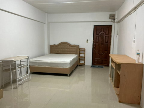 Condo For Rent (Soi Ladprao 101)