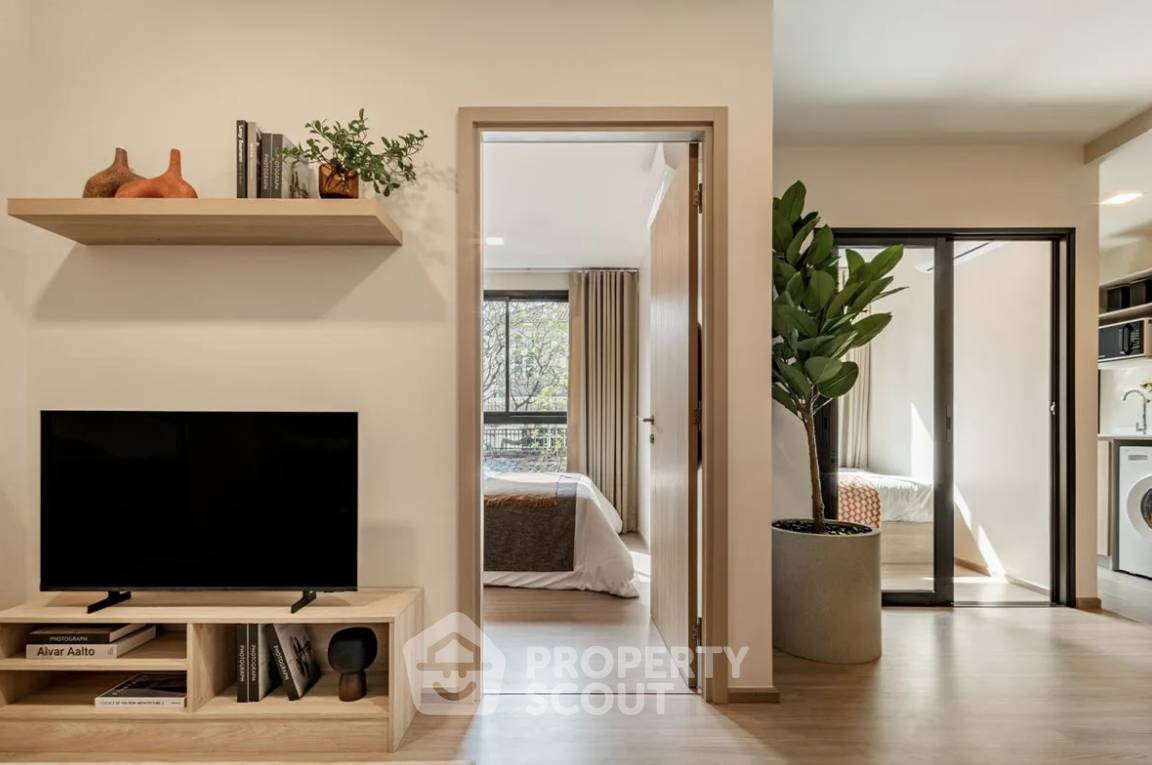 picture 1-BR Condo In Vay Chinnakhet, Thung Song Hong (3rd Floor) (ID 3002589) - 5/10