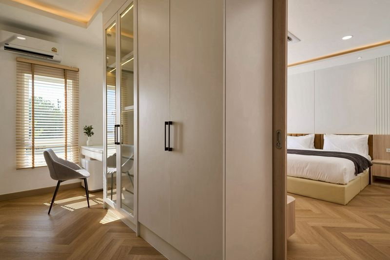 รูป Luxury Pool villa 2 ชั้น บ้านหรูสไตร์โมเดิร์นหรู ดีไซน์ทันสมัย พร้อมสระว่ายน้ำในตัว #C3MG100306 - รูปที่ 5/16
