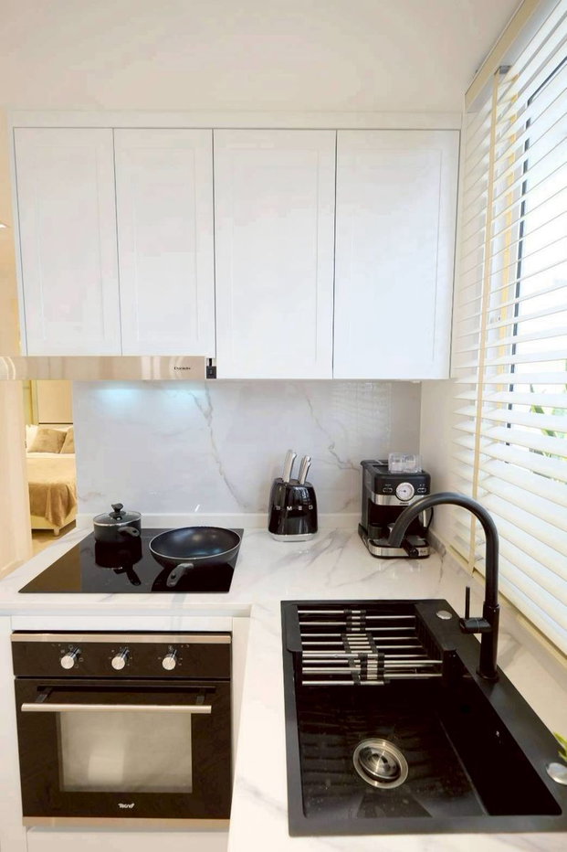 picture Condo for sale with  2 bedrooms, 1 bathroom and   1 kitchen.   - 5/12