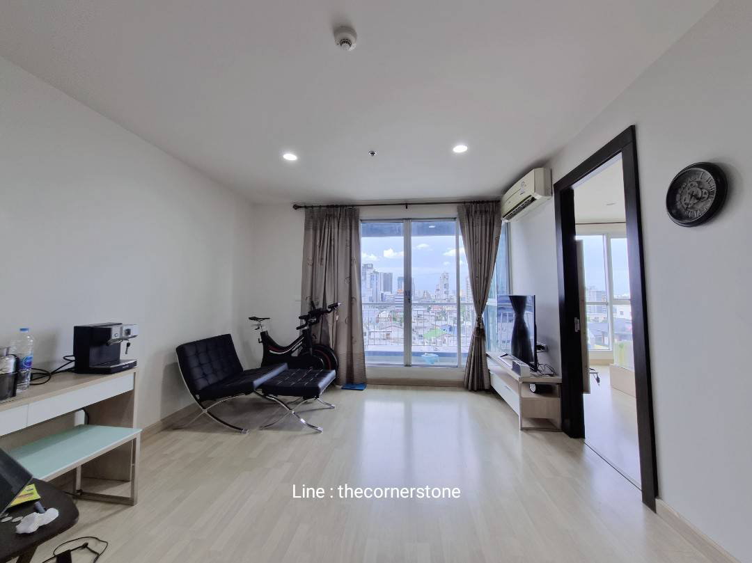 picture For Rent ❗️ 𝐀 𝐒𝐩𝐚𝐜𝐢𝐨𝐮𝐬 𝟏𝐁𝐞𝐝𝐫𝐨𝐨𝐦 𝐮𝐧𝐢𝐭. “ 𝐑𝐡𝐲𝐭𝐡𝐦 𝐑𝐚𝐭𝐜𝐡𝐚𝐝𝐚 “ Size 𝟱𝟭 Sq.m. Next to MRT-Ratchadapisek - 6/17
