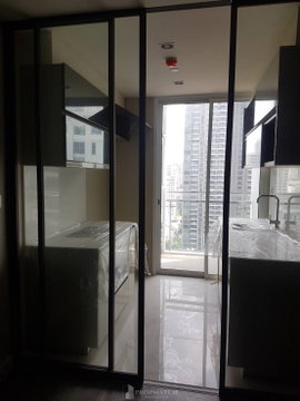 PM038165 ✨Flash Deal ✨ The Room Sathorn-TanonPun (1Bed 1Bath 47 SQM.) พร้อมอยู่ ! เพียง 32,000 บาทต่อเดือน Tel.0981315848 @propmatch