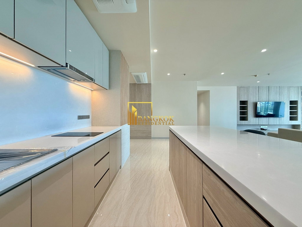 รูป Newly Renovated 4 Bedroom Serviced Apartment in Asoke Area - BR21445AP - รูปที่ 11/57