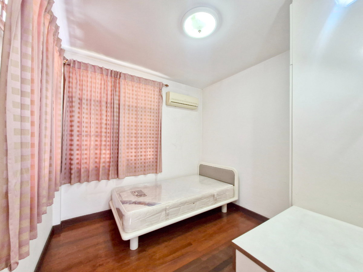 picture HK0480, House for rent 3 Br.,Huaikhwang - 18/24