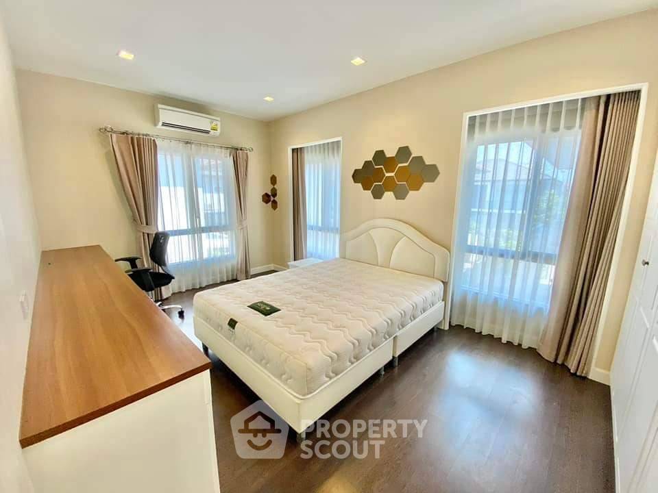 picture 4-BR House at Setthasiri Onnut-Srinakarin in Prawet (ID 1442279) - 13/25