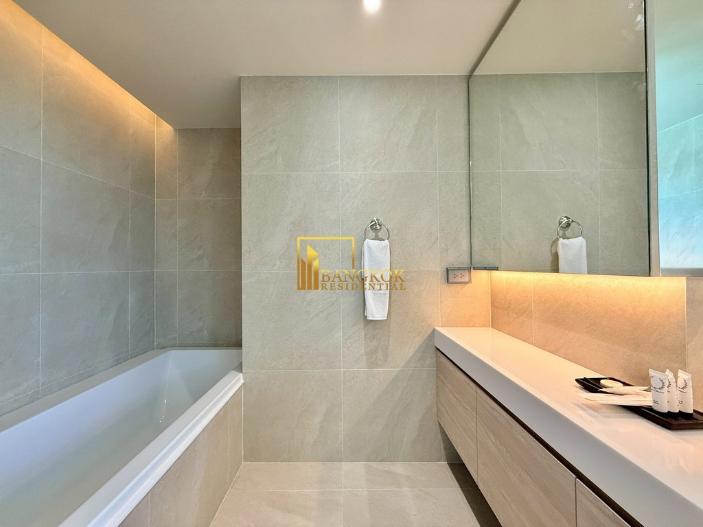 รูป Newly Renovated 4 Bedroom Serviced Apartment in Asoke Area - BR21445AP - รูปที่ 34/57