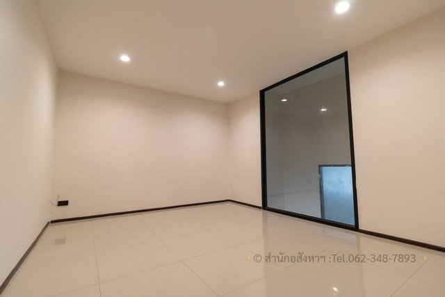 รูป ขาย ทาวน์โฮม 3 ชั้น ทำเลทอง ซอยภาวนา 5 (ลาดพร้าว 41) | ตอบโจทย์อยู่อาศัย & โฮมออฟฟิศ สภาพใหม่กิ๊ก พร้อม Rooftop ส่วนตัว! - รูปที่ 14/23