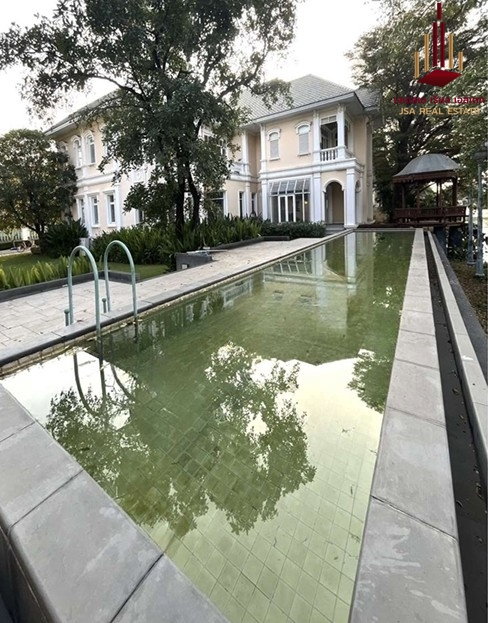 Houses for sale : ✨ For Sale: The Royal Residence ✨ 💰 Only 142,000,000 THB