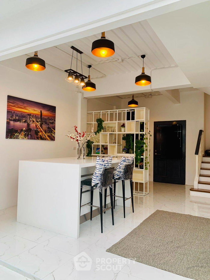 picture 3-BR House near BTS Bang Na (ID 3003430) - 7/20
