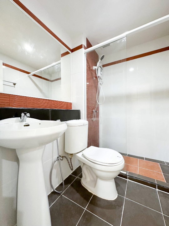 รูป ME2500228 ขายห้องแต่งสวย แอร์ ใหม่ Regent Home 6/1 ประชาชื่น ใกล้ MRT บางซ่อน - รูปที่ 9/9