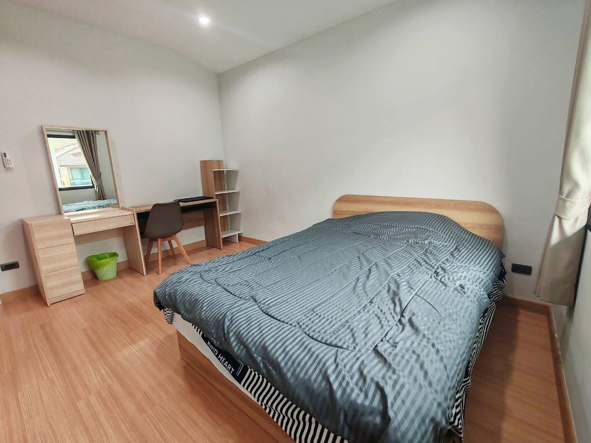 รูป ให้เช่าบ้านเดี่ยว 2 ชั้นในโครงการ บ้านกาญจน์กนก12. พื้นที่ 220 ตรม. 4ห้องนอน 4ห้องน้ำ - รูปที่ 7/11