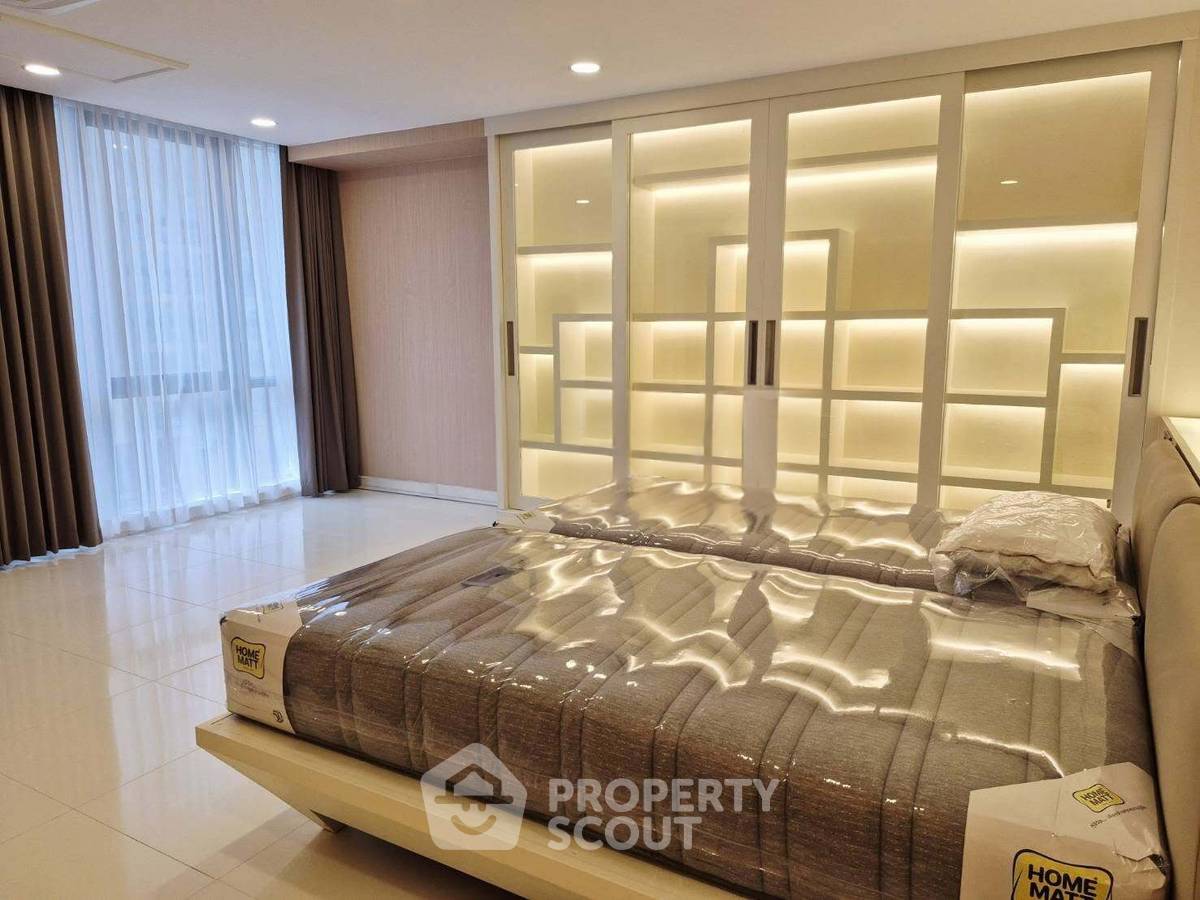 picture 3-BR Condo at Lumpini Park View near MRT Lumphini (ID 3007272) - 6/13