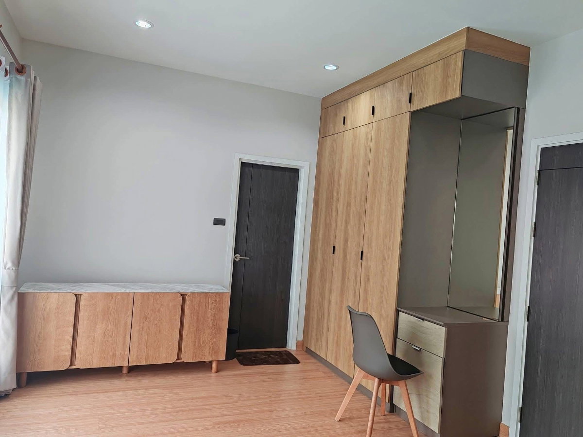 รูป ให้เช่าบ้านเดี่ยว 2 ชั้นในโครงการ บ้านกาญจน์กนก12. พื้นที่ 220 ตรม. 4ห้องนอน 4ห้องน้ำ - รูปที่ 5/11