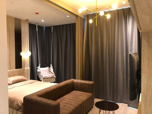 รูป Ashton Silom【𝐑𝐄𝐍𝐓】🔥ห้องหรูเหนือระดับ พร้อม Sky Facilities และวิวเมืองแบบพาโนรามา🔥 ติดต่อไลน์ไอดี: @hacondo - รูปที่ 3/10