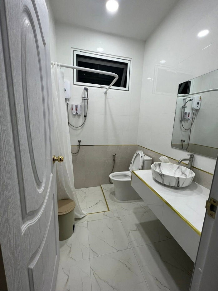 รูป HR3526ให้เช่า บ้านเดี่ยวสไตล์ Modern Minimal 5 ห้องนอน ใกล้สุวรรณภูมิ ตื่นเช้าพร้อมแสงธรรมชาติ บ้านโปร่ง โล่ง รับลมดี - รูปที่ 12/18