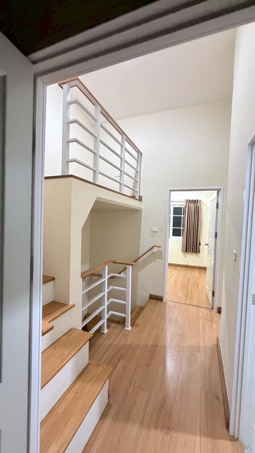 picture Golden Town Sukhumvit – BTS Bearing (Corner Unit) 2-storey townhouse, corner unit with extended space. - 17/41