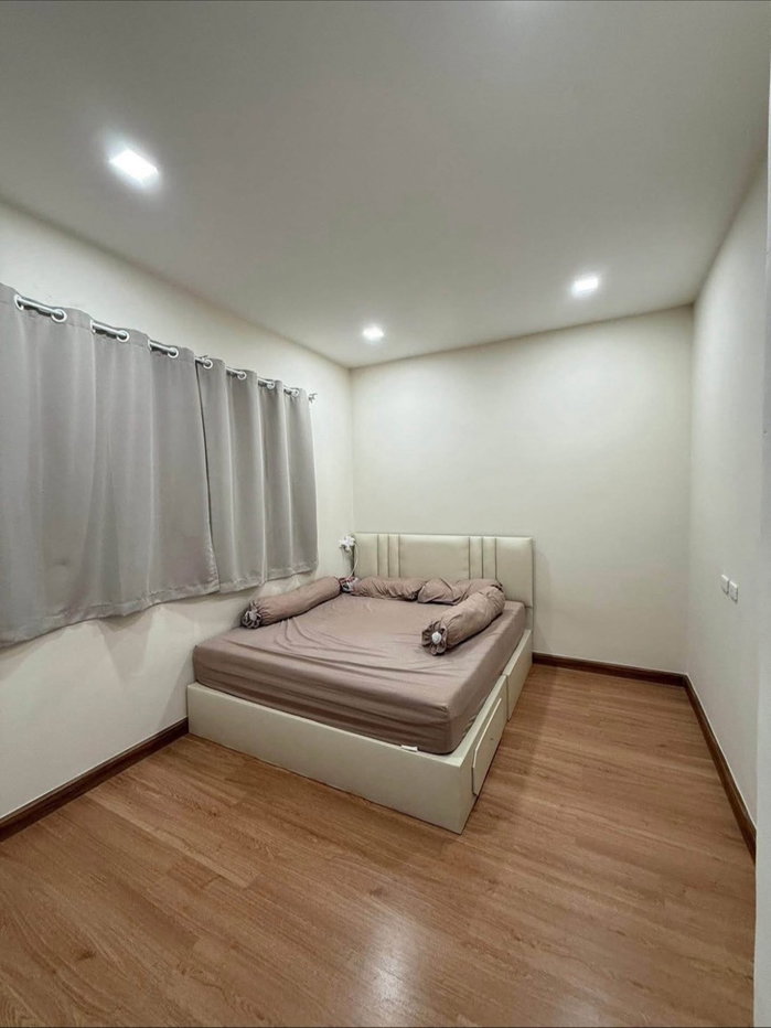 รูป 🏡✨ ทาวน์โฮมให้เช่า Golden Town รามอินทรา – วงแหวน 3 ห้องนอน 2 ห้องน้ำ ใกล้แฟชั่นไอส์แลนด์ 🐱รับน้องแมว 📅 พร้อมเข้าอยู่ 1 กรกฎาคม 2569 - รูปที่ 14/15