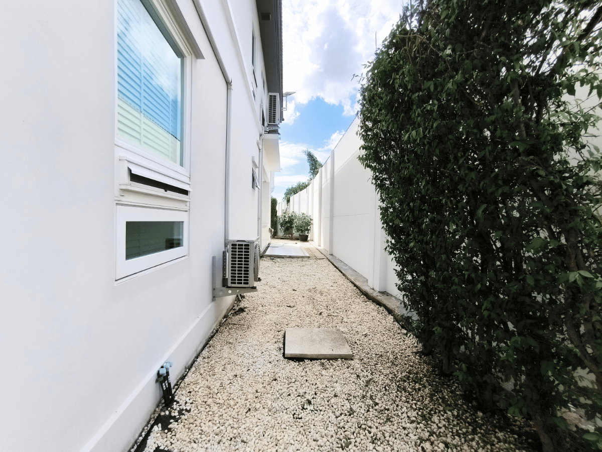 รูป ให้เช่า มัณฑนา เวสเกต ติดถนนหลัก หน้าทะเลสาบส่วนกลาง บ้านสวยพร้อมอยู่ 117 ตร.ว. 4ห้องนอน(มีห้องนอนชั้นล่าง) 5ห้องน้ำ - รูปที่ 29/34