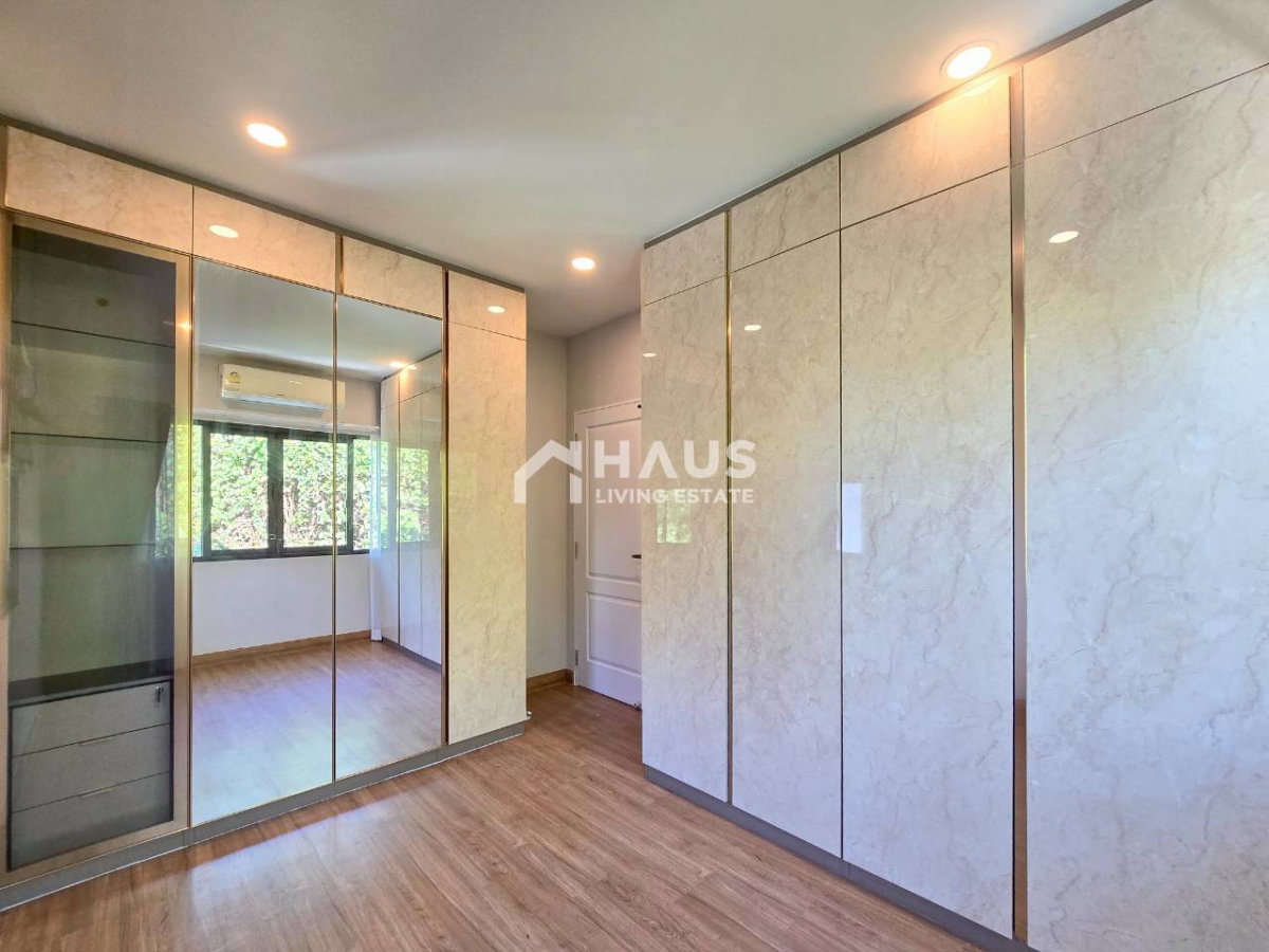 picture Centro Maha Chesadabodindranusorn Bridge 2 / 3 Bedrooms #HRM5050 - 15/20
