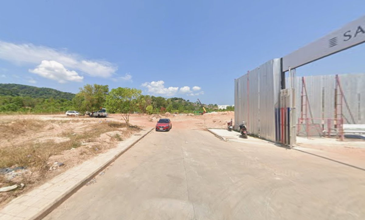 picture Large Land Plot for Sale Near Central Phuket (Owner) - 2/3
