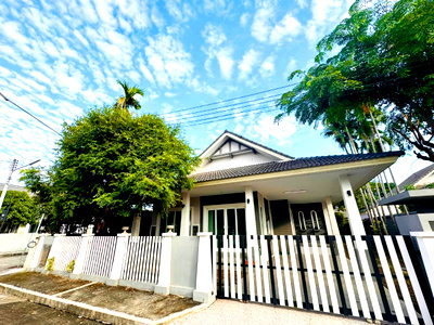 บ้านเดี่ยว วัดสุวรรณประดิษฐ์ (วัดช่างคำน้อย) : ขายบ้านเดี่ยวชั้นเดียว ในโครงการแสนสราญ 4 เดอะ เบลล่า หางดง เชียงใหม่ เฟอร์นิเจอร์ครบ (H489) T.0946511456