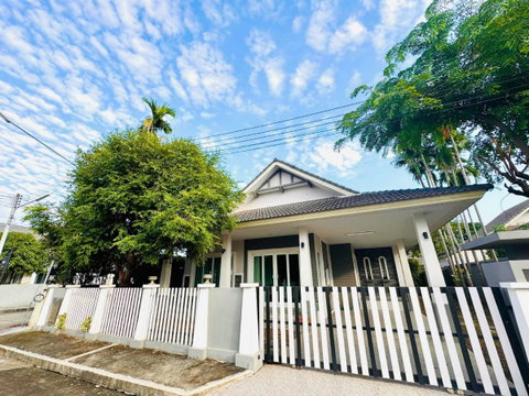 ขายบ้านเดี่ยวชั้นเดียว ในโครงการแสนสราญ 4 เดอะ เบลล่า หางดง เชียงใหม่ เฟอร์นิเจอร์ครบ (H489) T.0946511456