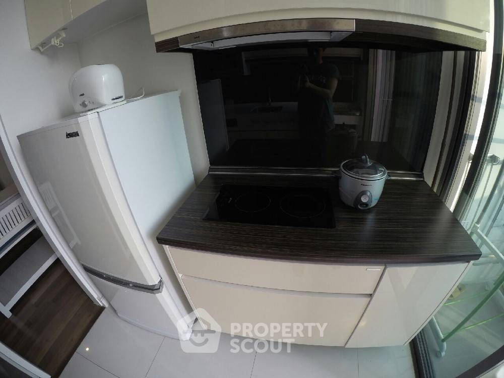 รูป คอนโด 1-ห้องนอน ที่ เดอะ รูม สุขุมวิท 62 ใกล้ BTS ปุณณวิถี (ID 386655) - รูปที่ 11/12