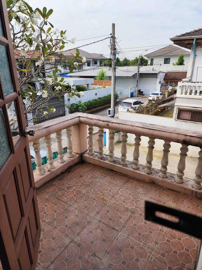 picture For rent single house near BTS Fai-Chay ready to move - 6/12