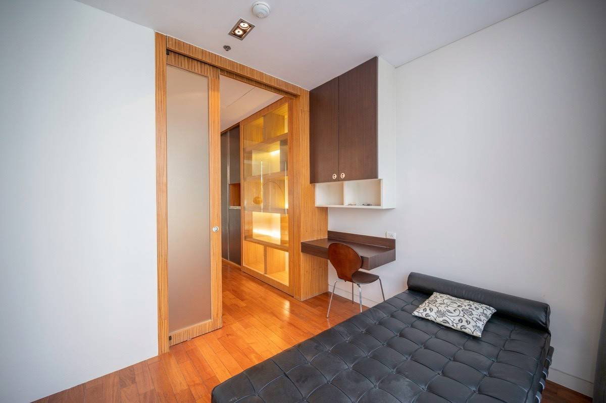 รูป Domus 18 | Rare Find! Spacious 3-Bedroom Residence at Domus 18, Sukhumvit #2026040414281 - รูปที่ 12/31