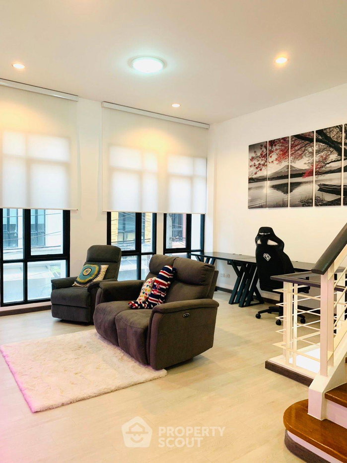 picture 3-BR House near BTS Bang Na (ID 3003430) - 13/20