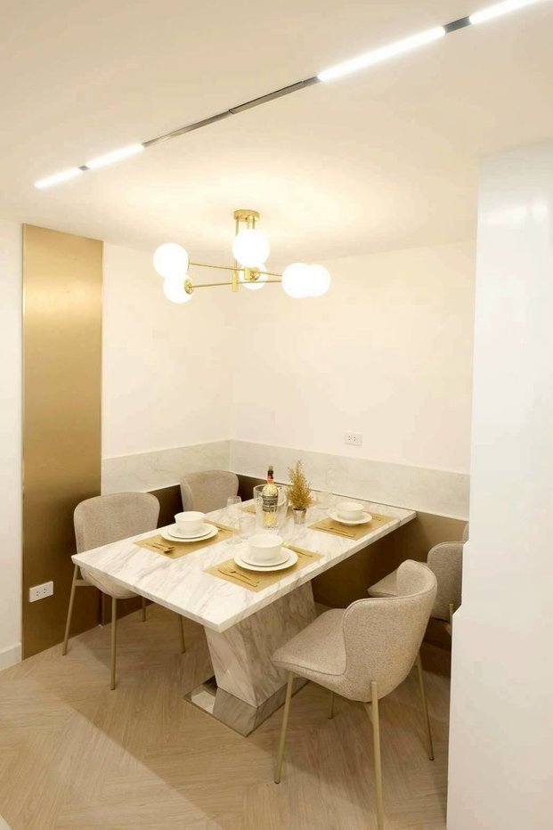 picture Condo for sale with  2 bedrooms, 1 bathroom and   1 kitchen.   - 7/12