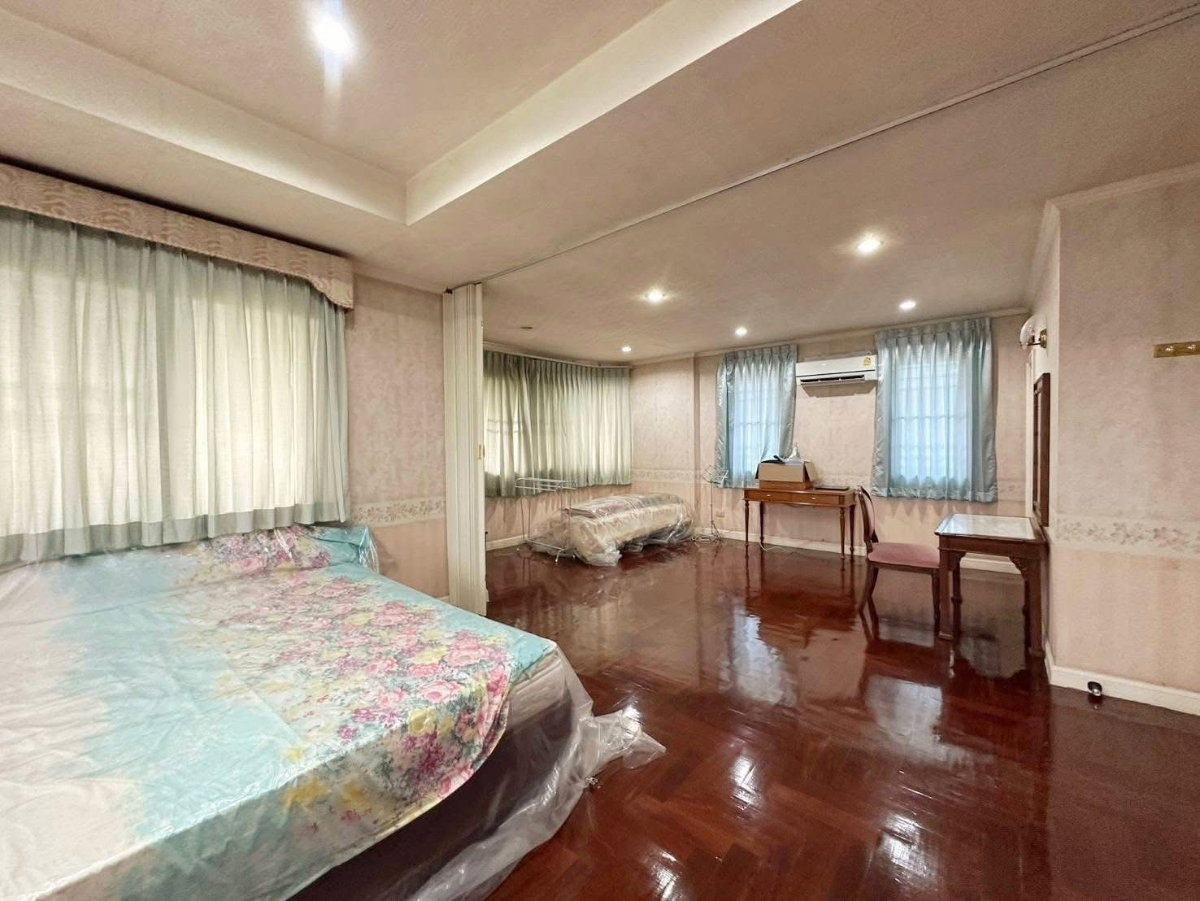 picture H0815, Detached House for Sale 4Br, Ladprao - 3/8