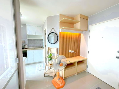 ขายคอนโด : Lumpini Sea View Jomtien Condo for Sale Studio Fully Renovated