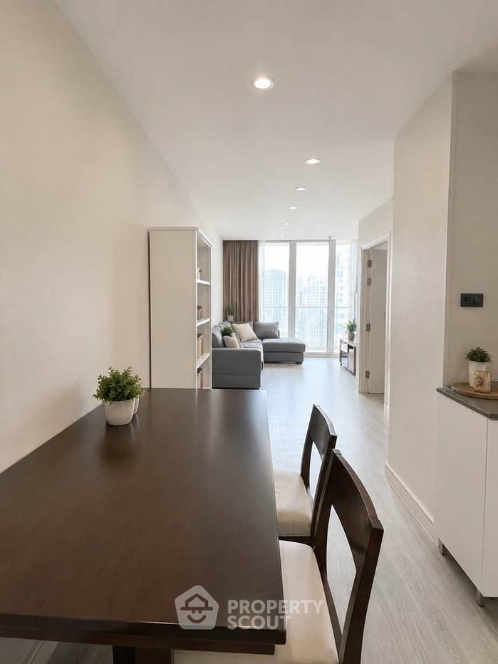picture 2-BR Condo at Chamchuri Residence near MRT Sam Yan (ID 3007184) - 3/9