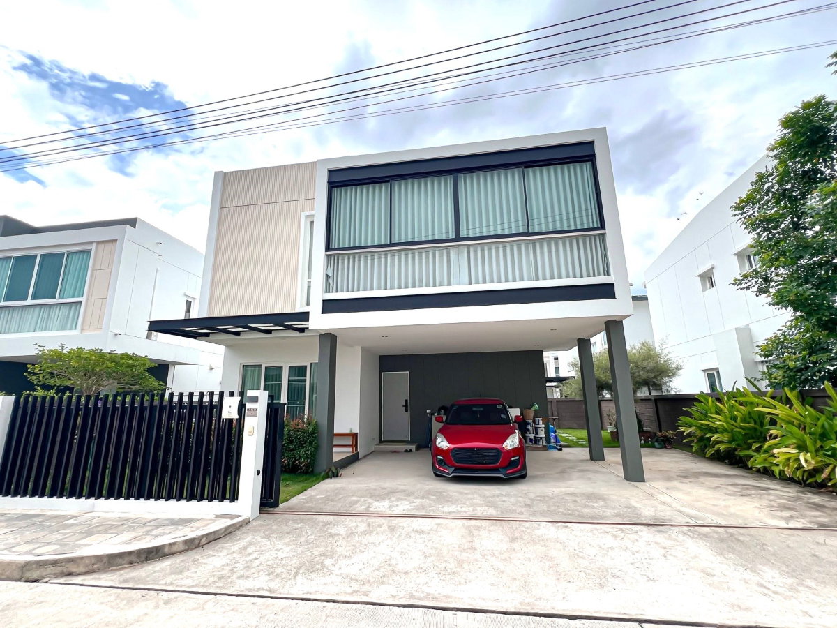 รูป  บ้านเดี่ยว 2 ชั้น  บ้านในโครงการพร้อมคลับเฮ้าส์และสระว่ายน้ำ  ในโครงการคุณภาพ  # ช้างเผือก ราคาเพียง 7.8 ล้านบาท #C2MG100188 - รูปที่ 1/22
