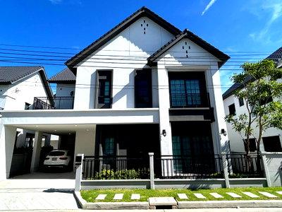 เช่าบ้านเดี่ยว นิคมบางปู(เหนือ) : ให้เช่า บ้านเดี่ยว Centro Bangna Phrase 2  ใกล้เมกา บางนา เพียง1.5 กิโลเมตร  4 ห้องนอนพร้อมห้องน้ำในตัว | 2 ห้องนั่งเล่น  3 ที่จอดรถ |
