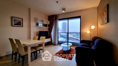 Condos for sale : 1-BR 40 Sqm Condo At The Lofts Ekkamai, 200m to BTS Ekkamai (ID 1080715)