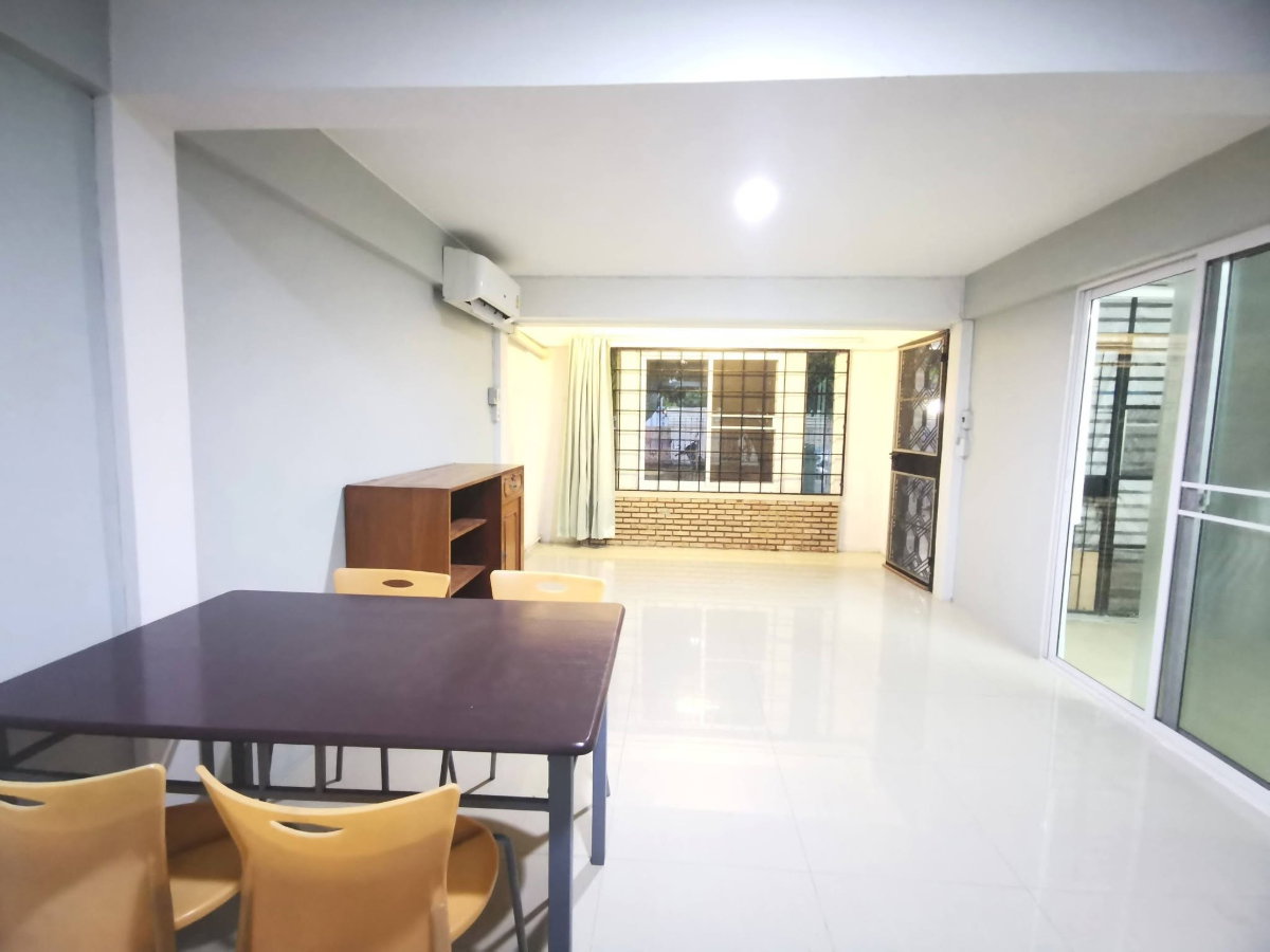 รูป [ให้เช่า] บ้านเดี่ยว 2 ชั้น ม.สัมมากร รามคำแหง | 2 ห้องนอน 1 ห้องน้ำ - รูปที่ 3/9