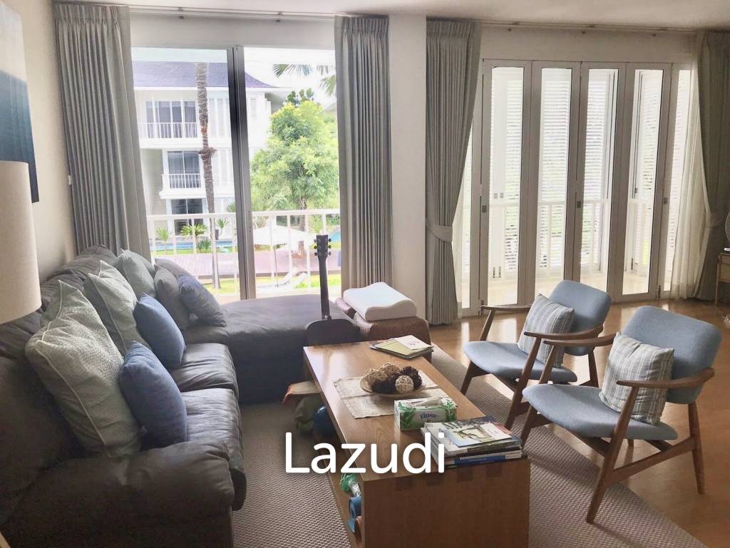 picture 2 Bedroom Pool View : Malibu Condominium - 10/27