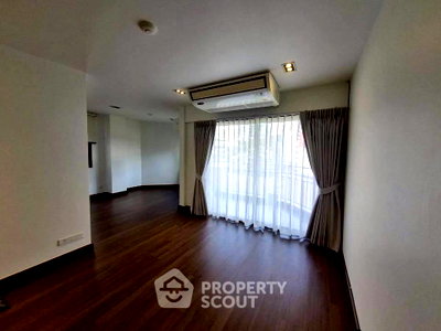 Condos for sale : 2-BR 63 Sqm Condo For Sale At Green Point Silom, 400m To BTS Chong Nonsi (ID 2629326)