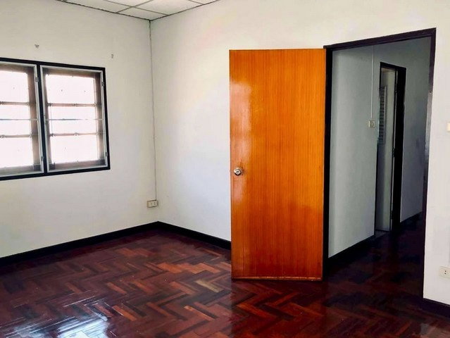 picture FOR SALE  TOWNHOUSE PROPERTY  1889990 BAHT. - 7/8