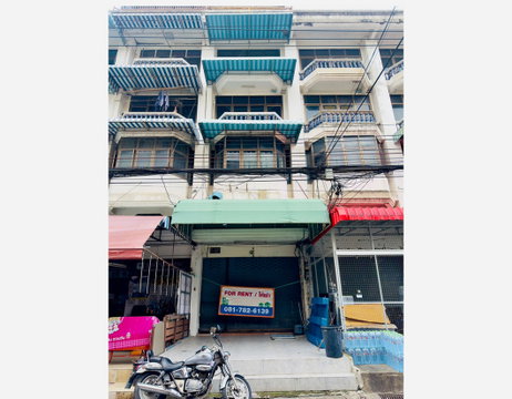 Call : 081-782-6139 ให้เช่า อาคารพาณิชย์ 5 ชั้นครึ่ง 20 ตารางวา 4 ห้องนอน 3 ห้องน้ำ ประชาราษฎร์บำเพ็ญ ซอย 9 เขตห้วยขวาง